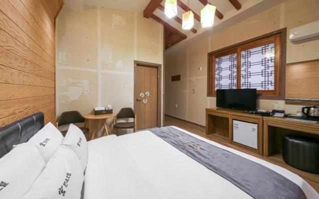 Jeonju Hanok Hotel Kung Εξωτερικό φωτογραφία