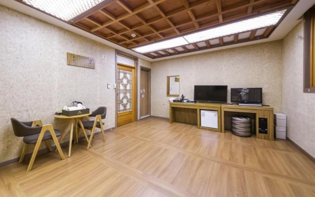 Jeonju Hanok Hotel Kung Εξωτερικό φωτογραφία