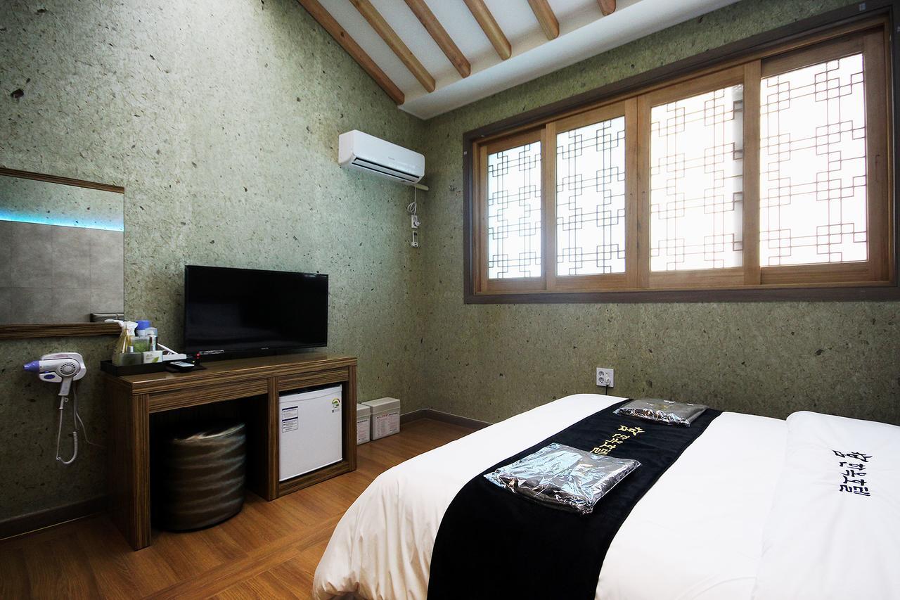 Jeonju Hanok Hotel Kung Εξωτερικό φωτογραφία