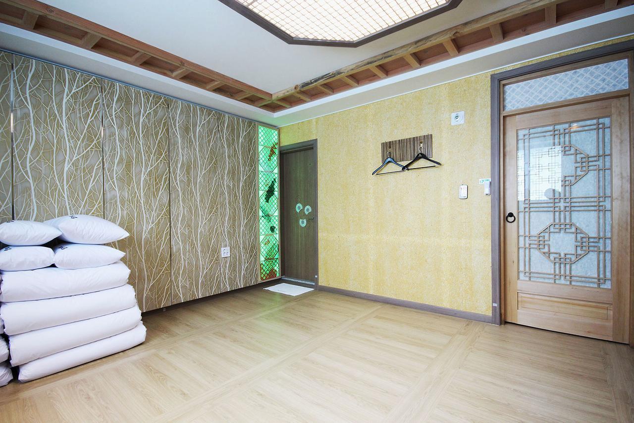 Jeonju Hanok Hotel Kung Εξωτερικό φωτογραφία